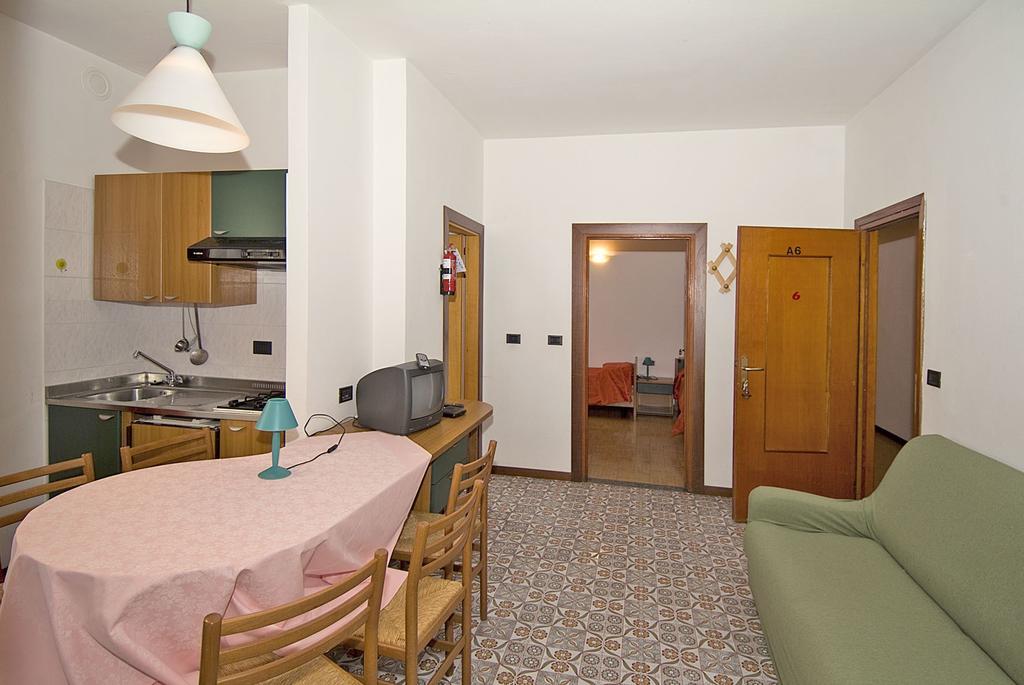 Camping Hotel Au Lac De Como Sorico Chambre photo