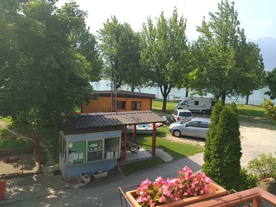 Camping Hotel Au Lac De Como Sorico Extérieur photo