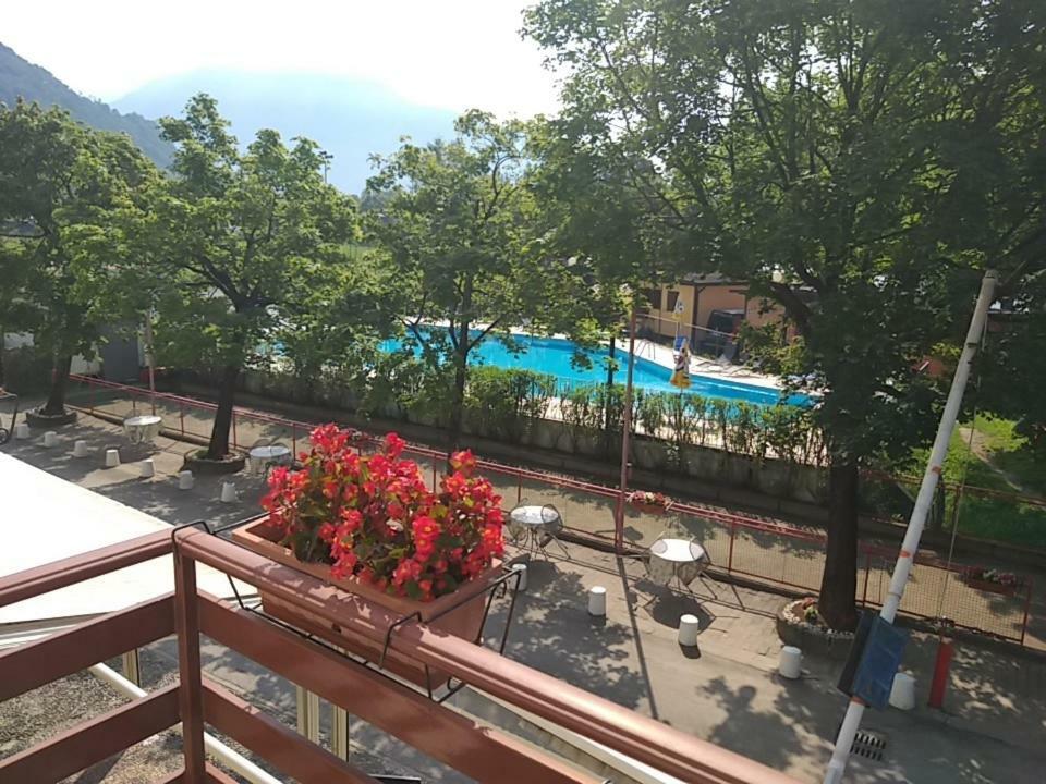 Camping Hotel Au Lac De Como Sorico Extérieur photo